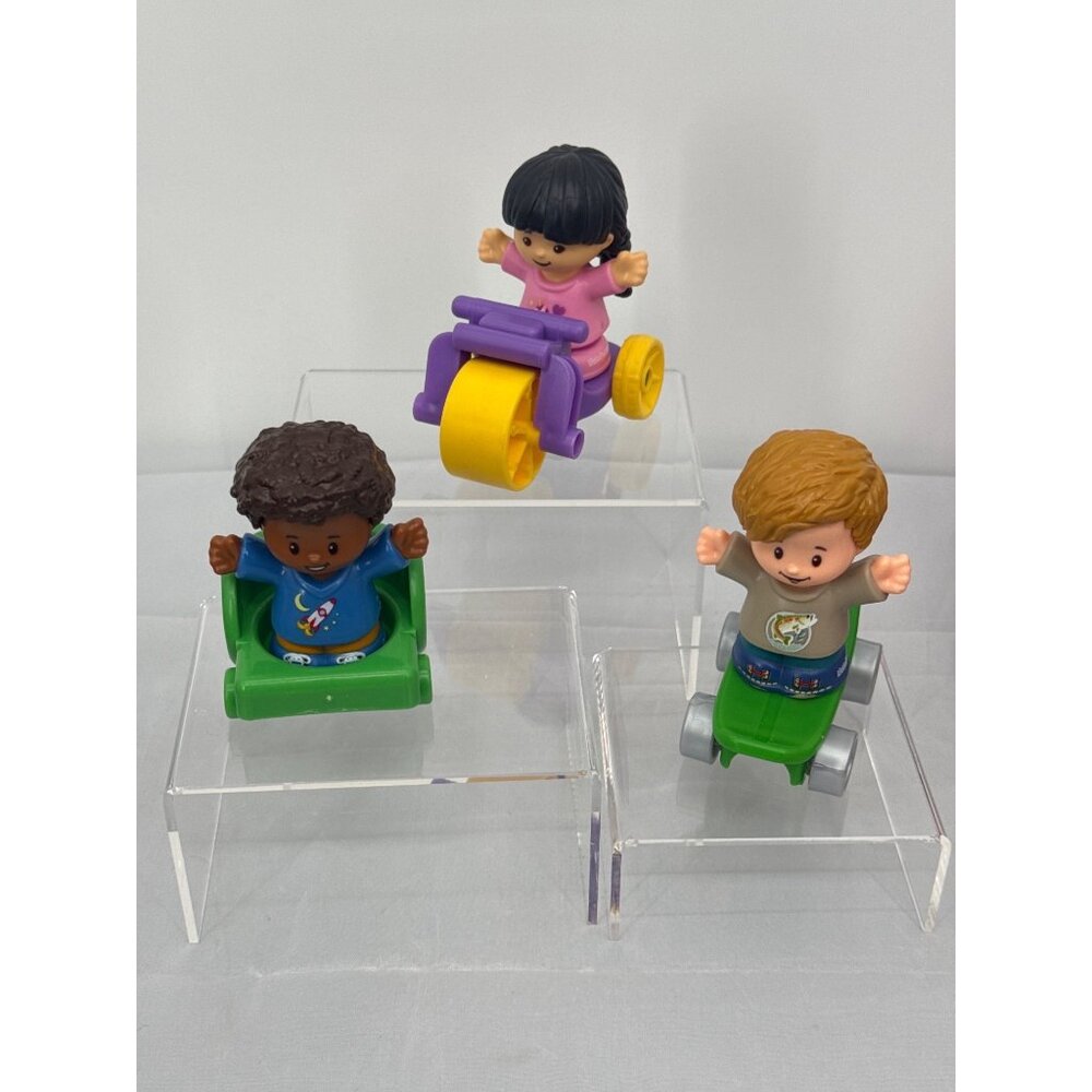 Fisher Price Little People Chris Mia Big Wheele Chair Skateboard Accessories